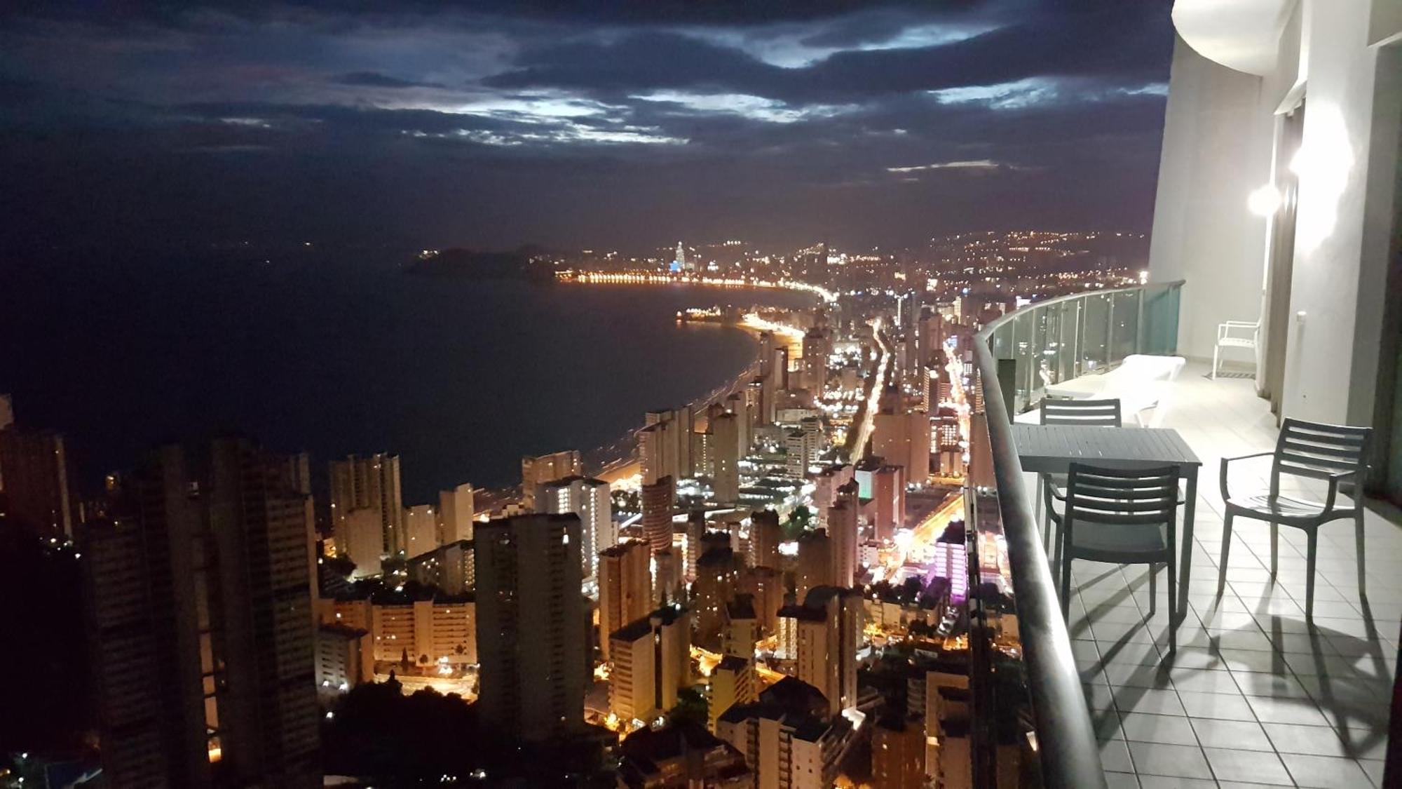 Deluxe Penthouse On The 42Nd Floor With Amazing Sea Views Apartment Benidorm Ngoại thất bức ảnh